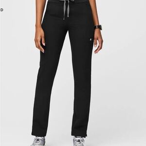 Figs Yola Scrub Pant in Black- size M (not high waisted)